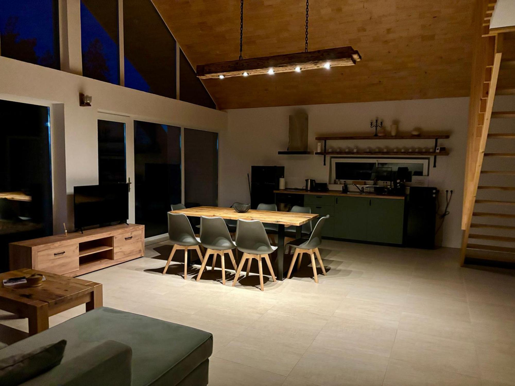 Casa Tinca 2 Villa Izvoru Muresului Luaran gambar