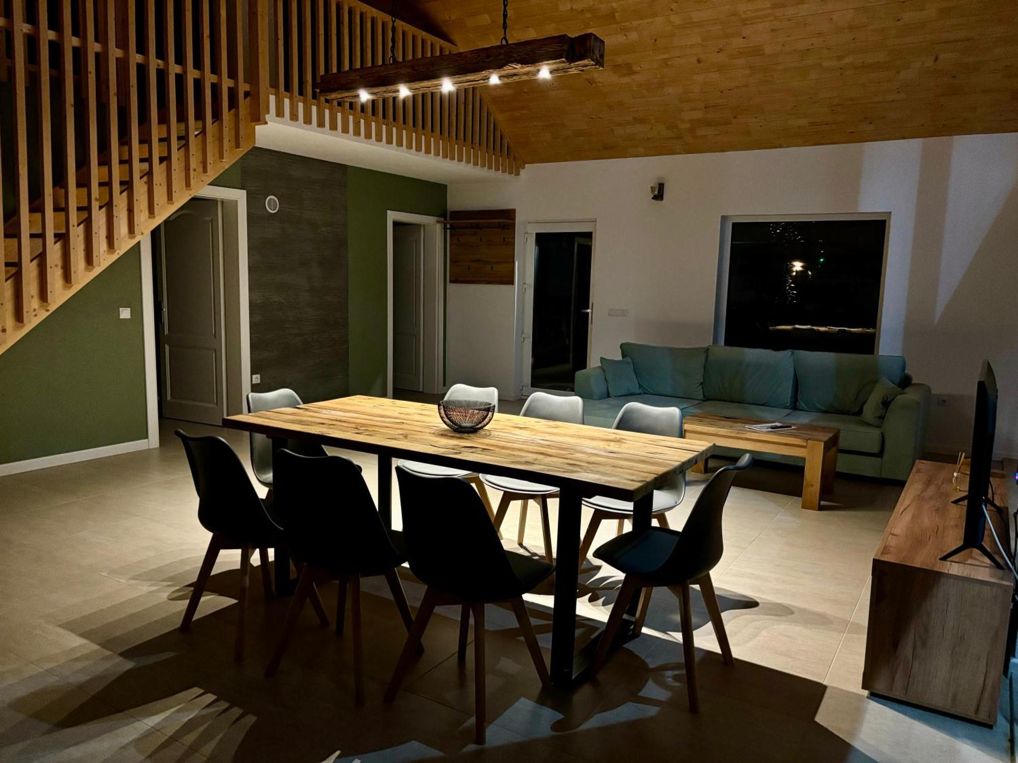 Casa Tinca 2 Villa Izvoru Muresului Luaran gambar